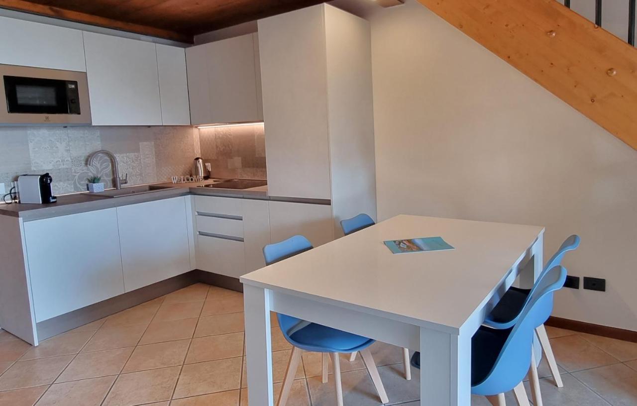 Dolce Blu Sirmione Apartment Rivoltella del Garda Ngoại thất bức ảnh