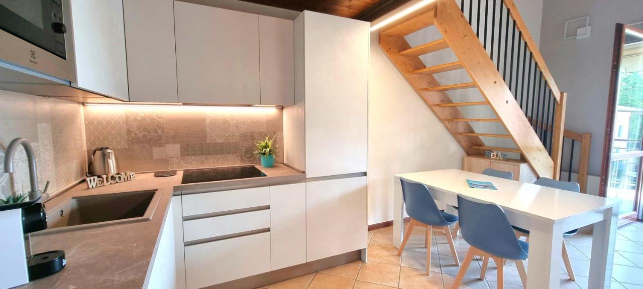 Dolce Blu Sirmione Apartment Rivoltella del Garda Ngoại thất bức ảnh