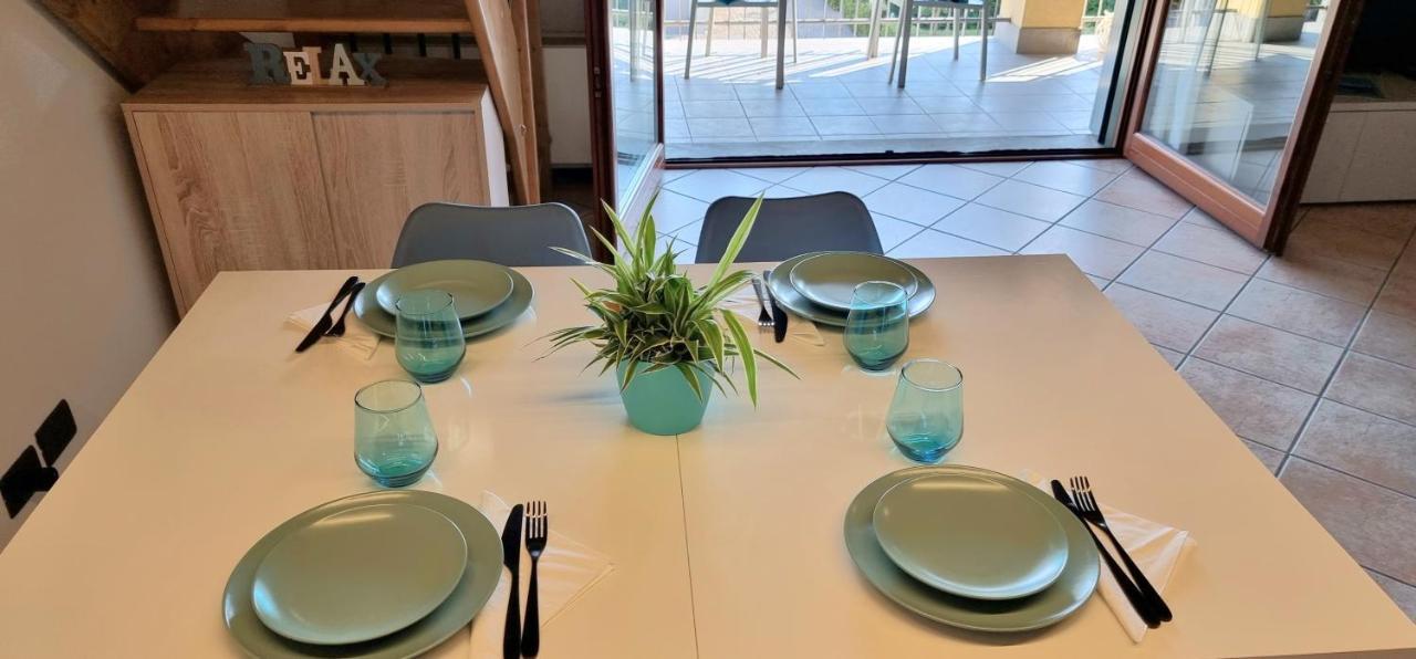 Dolce Blu Sirmione Apartment Rivoltella del Garda Ngoại thất bức ảnh