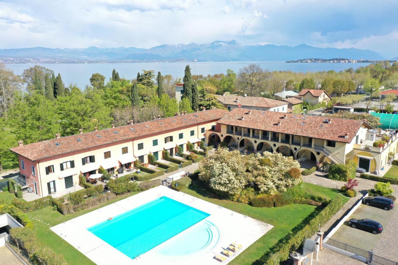 Dolce Blu Sirmione Apartment Rivoltella del Garda Ngoại thất bức ảnh